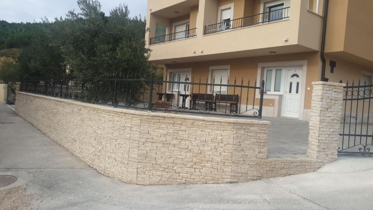 Appartamento Ferdo 2 Makarska Esterno foto